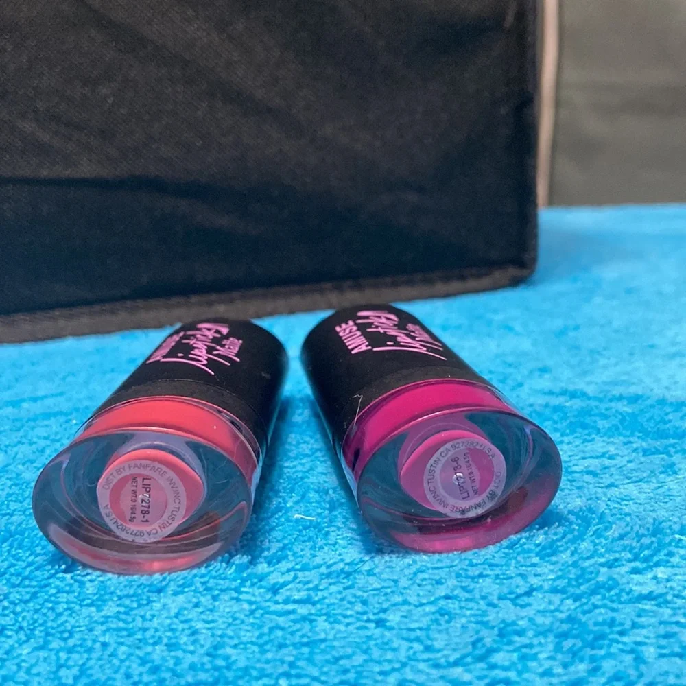 Amuse Matte Lipstick pair